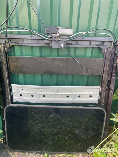 Запчасти Cadillac escalade 2