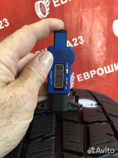 Dunlop Winter Maxx 215/60 R16 99T