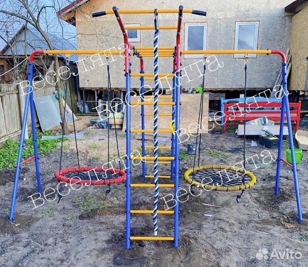 Детская уличная площадка. Игровой комплекс