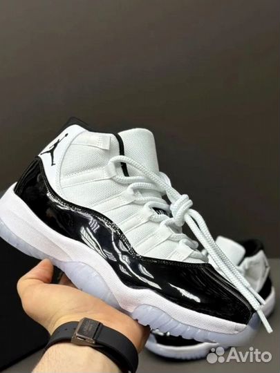 Кроссовки Nike Air Jordan 11 Retro высокие