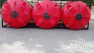 Емкости из полиэтилена В обрешетке