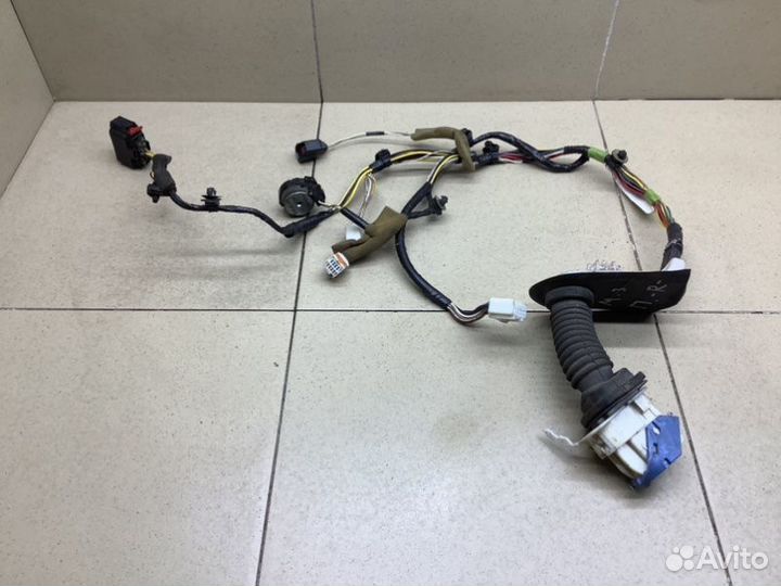 Проводка (коса) двери передняя правая Mazda 3 BK