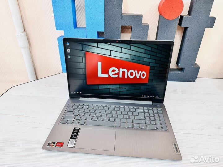 Ноутбук на ryzen 3 5300u 8gb ips