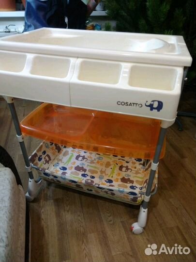 Пеленальный столик с ванночкой cosatto