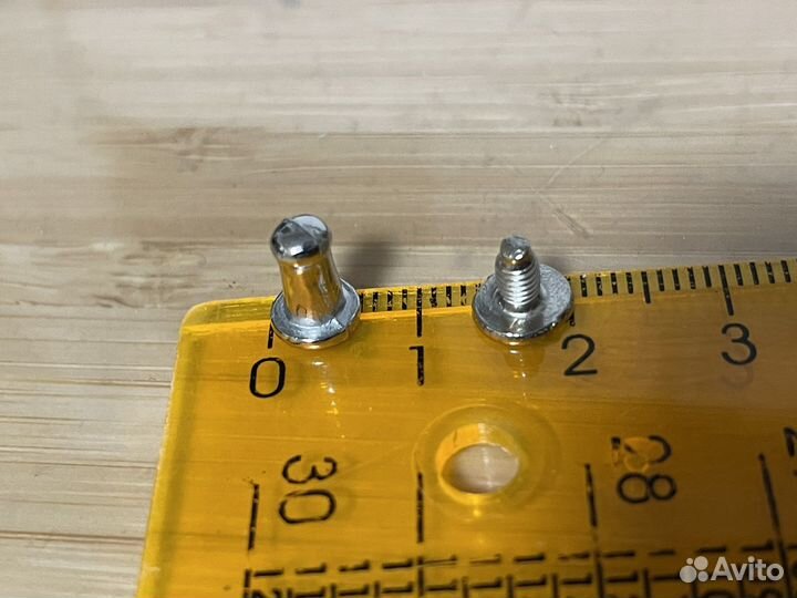 Заклепка / винт для ремня 5 мм металлический