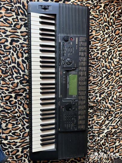 Синтезатор yamaha psr520
