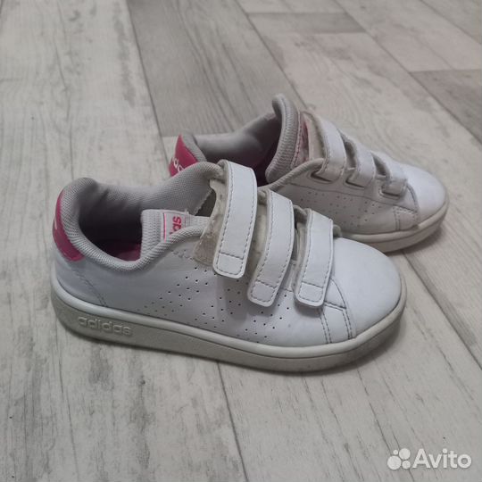 Кроссовки adidas для девочки