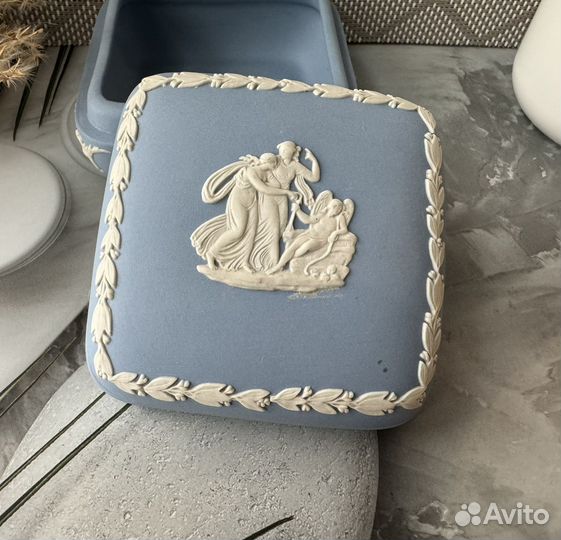 Шкатулка Веджвуд бисквит Яшма Blue Jasperware