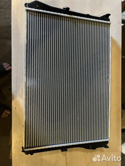 Основной радиатор Mercedes w213 w205
