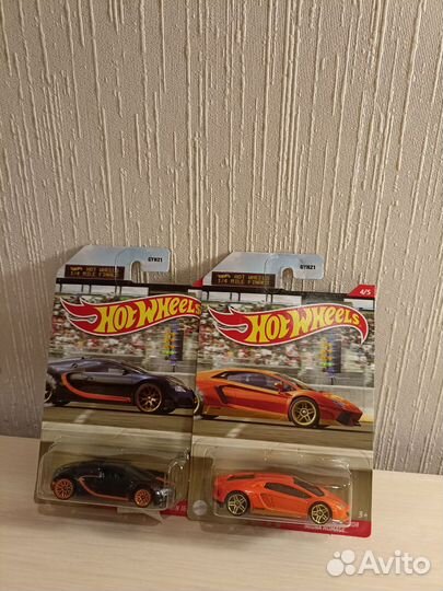 Машинки hotwheels