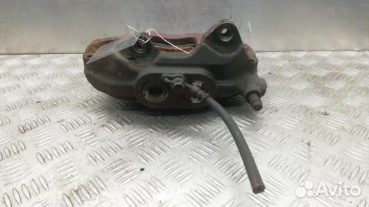 Суппорт тормозной передний правый lexus GS 3 (HAD0