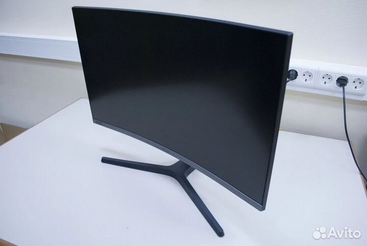 Монитор samsung 27 изогнутый