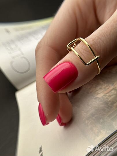 Маникюр и педикюр