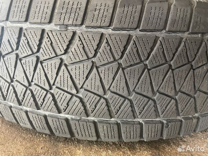 Bridgestone Blizzak DM-V1 225/65 R17