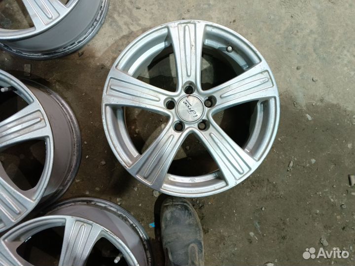 Диски r16 5 114.3