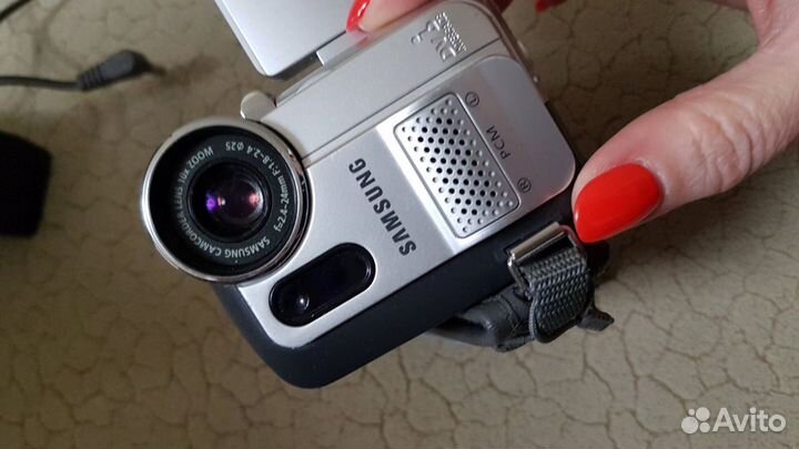 Видеокамера samsung