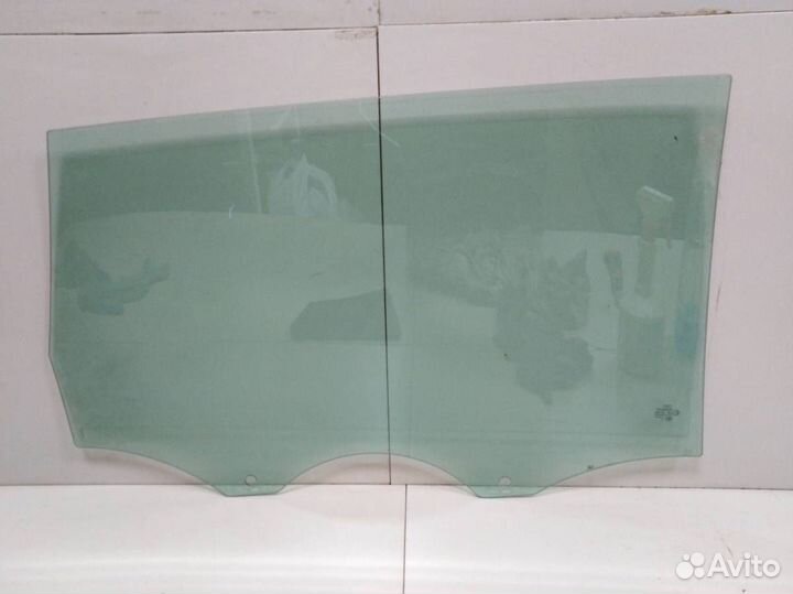 Стекло двери задней левой Audi Q7 4L 2005-2015