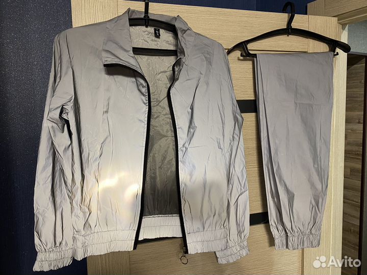 Светящийся спортивный костюм женский 42-44