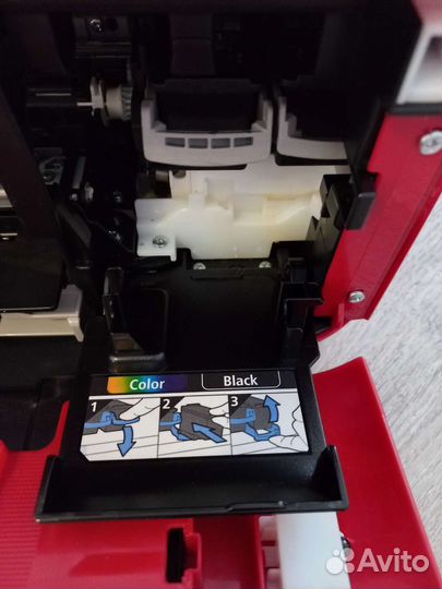 Струйное мфу Canon pixma MG3640S Red