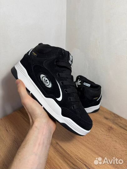 Зимние кроссовки Adidas ADI2000