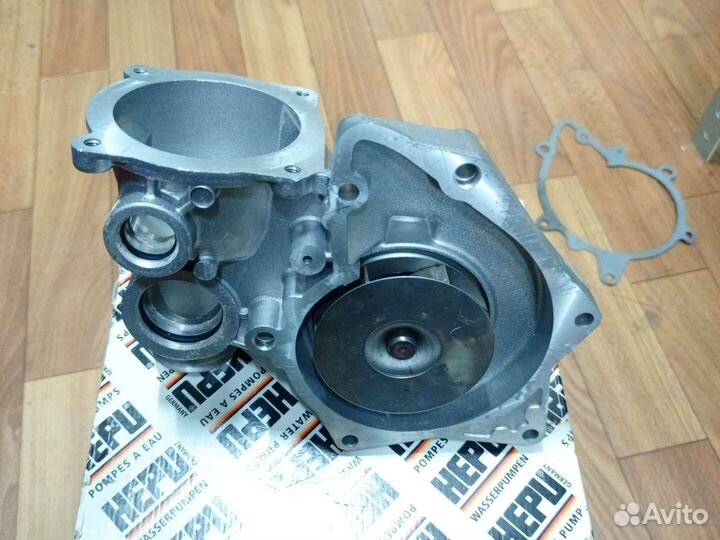 Насос системы охлаждения hepu P477