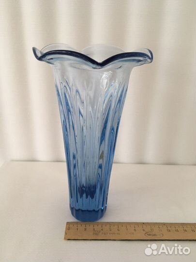 Ваза голубое стекло СССР