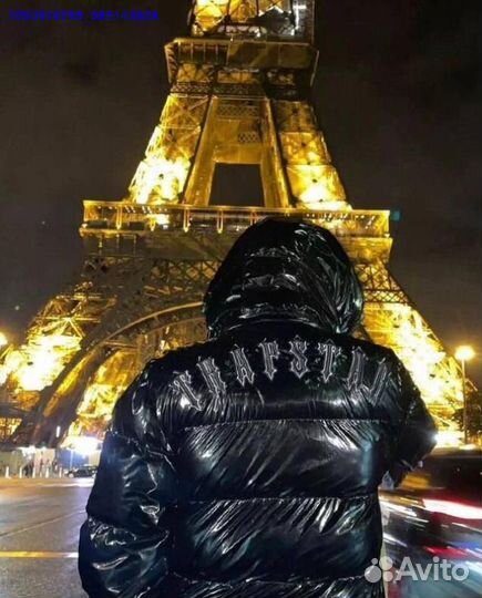 Легкий и глянцевый пуховик Trapstar