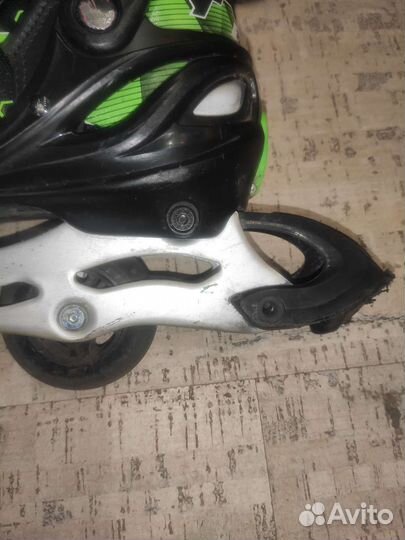 Роликовые коньки