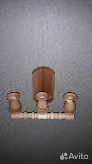 Подсвечник из дерева