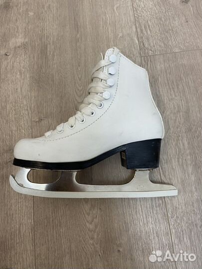 Коньки на девочку 30 размер