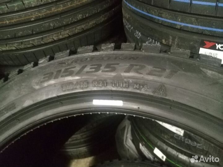 Pirelli Scorpion Ice Zero 2 315/35 R21 111H
