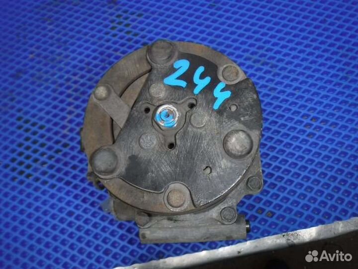 Компрессор кондиционера Ford Fiesta A9JA 2003