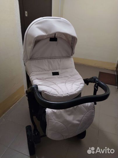 Коляска 3 в одном б/у. Цена 9 тысяч