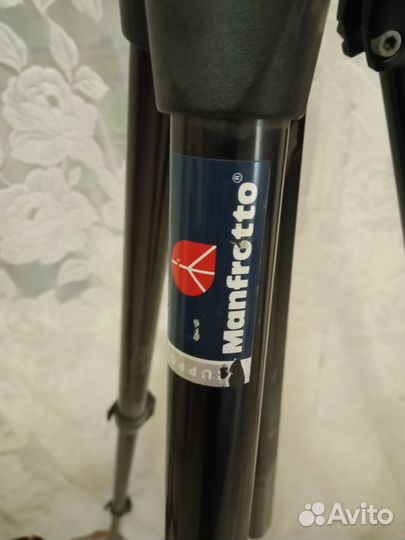 Штатив для фотоаппарата