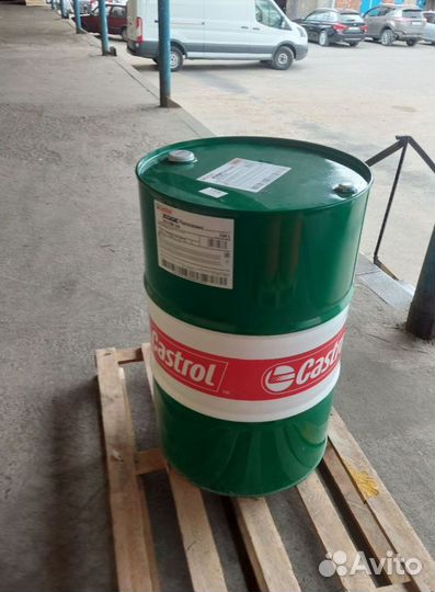 Моторное масло Castrol Vecton 15W-40