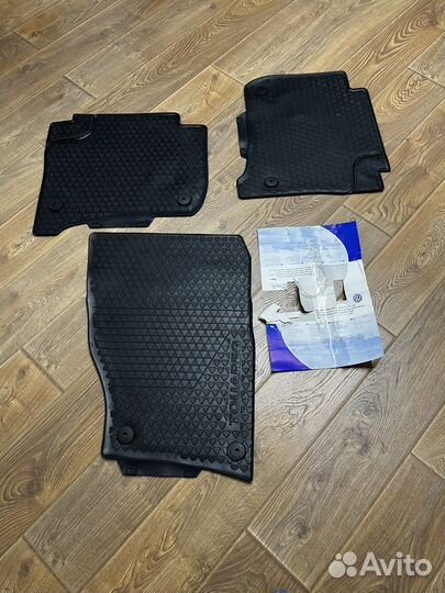 Коврики VW Touareg 7 P резина (оригинал)