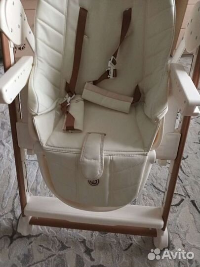 Стульчик для кормления Happy Baby Berny V2