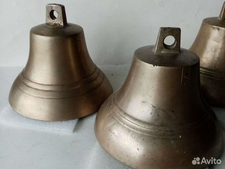 Поддужные колокольчики большие