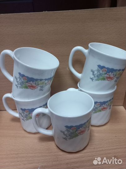 Тарелки, чашки