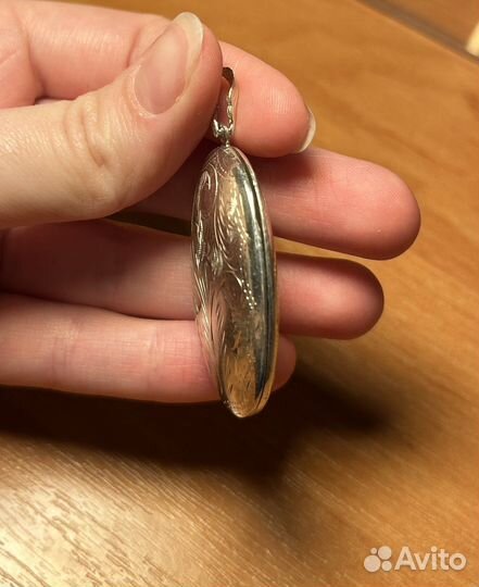 Серьги и кулон