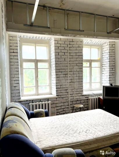 Комната 18 м² в 4-к., 2/2 эт.