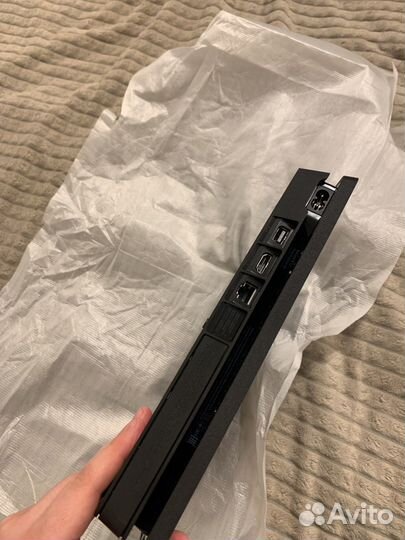 Ps4 slim 1tb на запчасти, не вкл