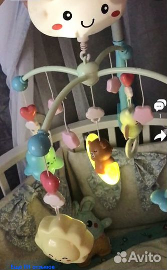 Музыкальный мобиль в кроватку