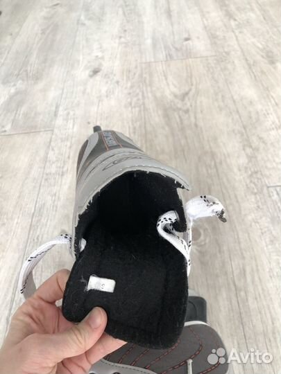 Коньки хоккейные 32 размер