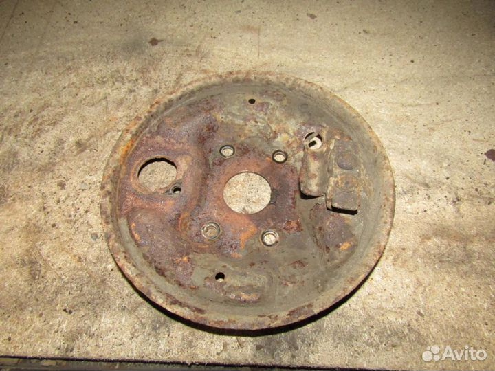 Щит опорный задний правый Matiz 2001-2015