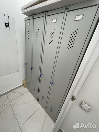 Шкаф металлический для одежды