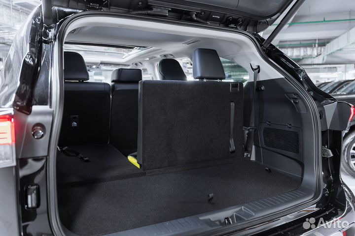 Toyota Highlander 2.0 AT, 2024, 2 км