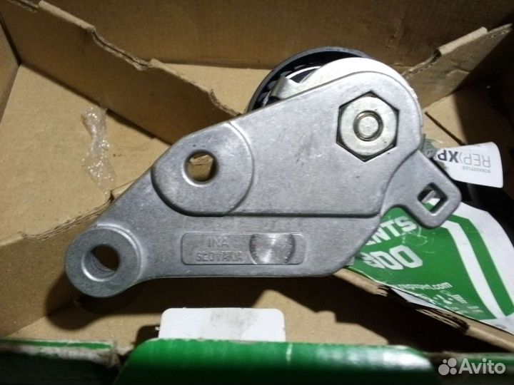 Продам ролик грм ford