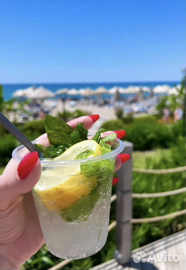 Маникюр педикюр