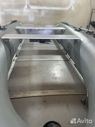 Лодка Silverado 380